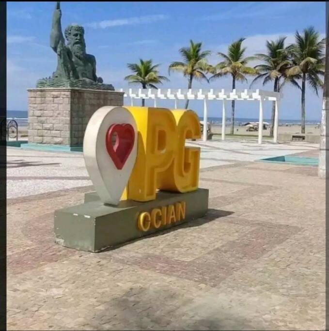 Apartamento 2 Dormitorios E Sacada Gourmet Frente Ao Mar Praia Grande  Kültér fotó